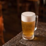 100+ Best Quality Beer Bottle Images 15 Beer Glass with beer foaming